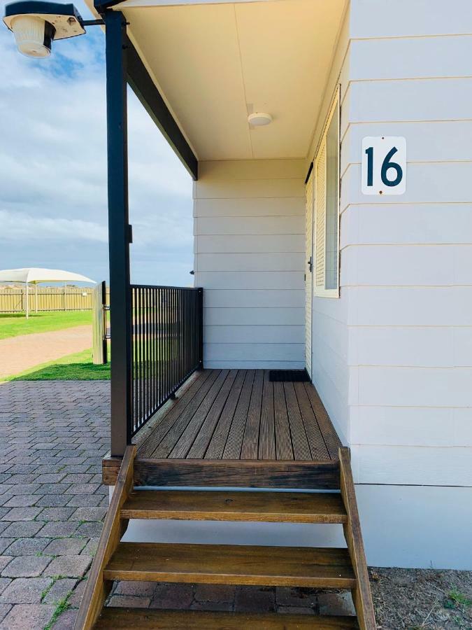 Moana Beach Tourist Park Exterior photo